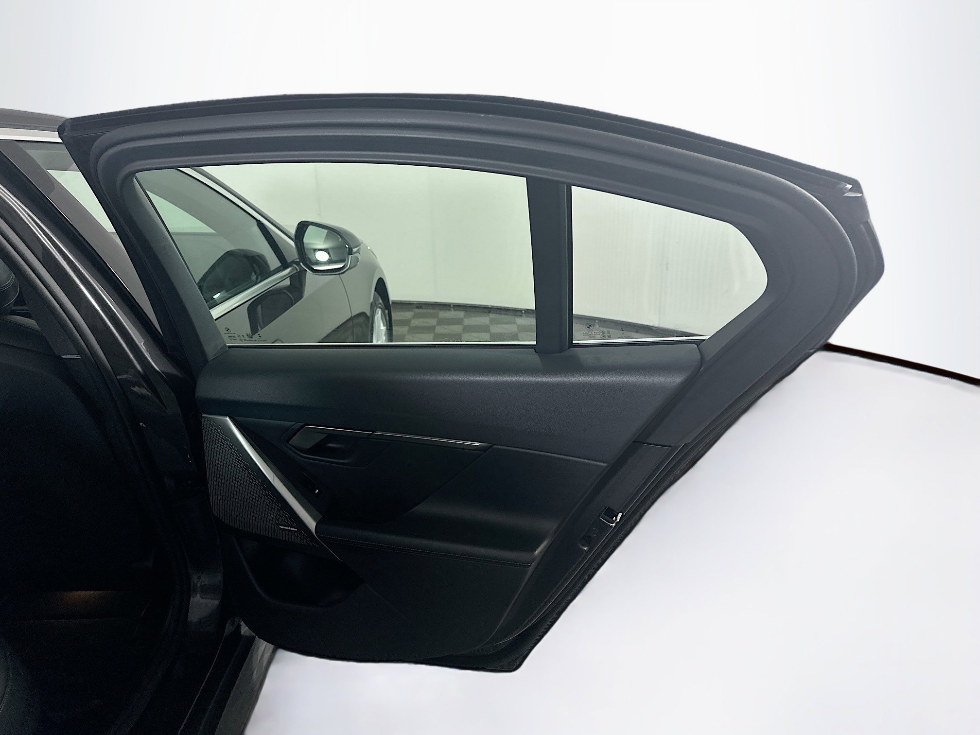 Used 2024 BMW 530i image 33