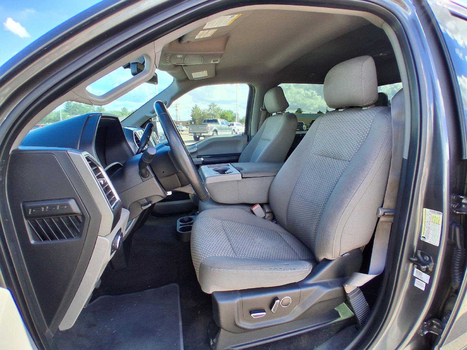 Used 2015 Ford F150 XLT w/ Equipment Group 302A Luxury RWD image 14