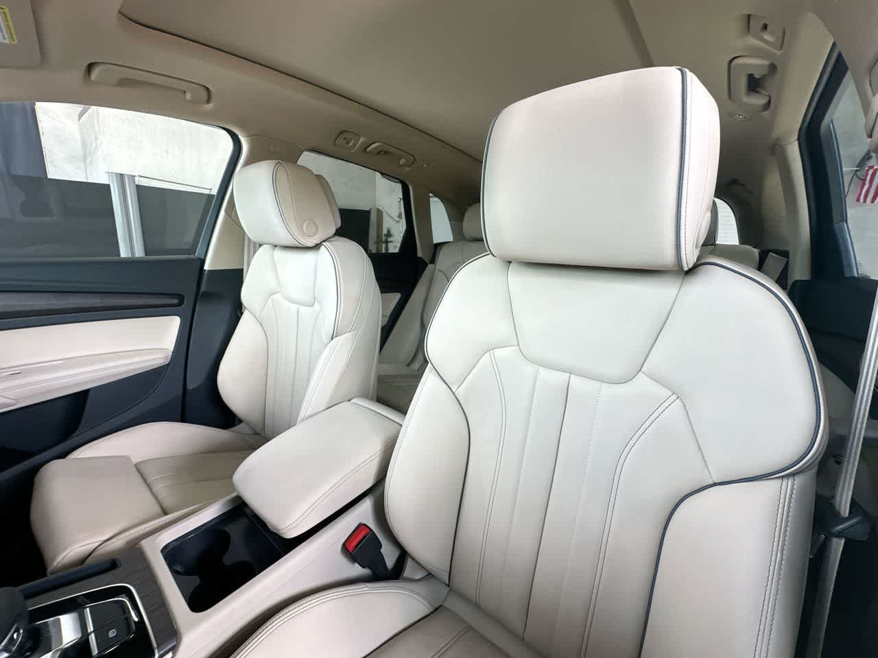 Used 2025 Audi Q5 2.0T Premium Plus w/ Premium Plus Package AWD/4WD image 14