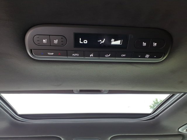 Used 2026 Hyundai Palisade Calligraphy FWD image 16