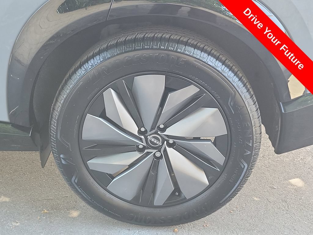 Used 2025 Nissan Ariya AWD image 30