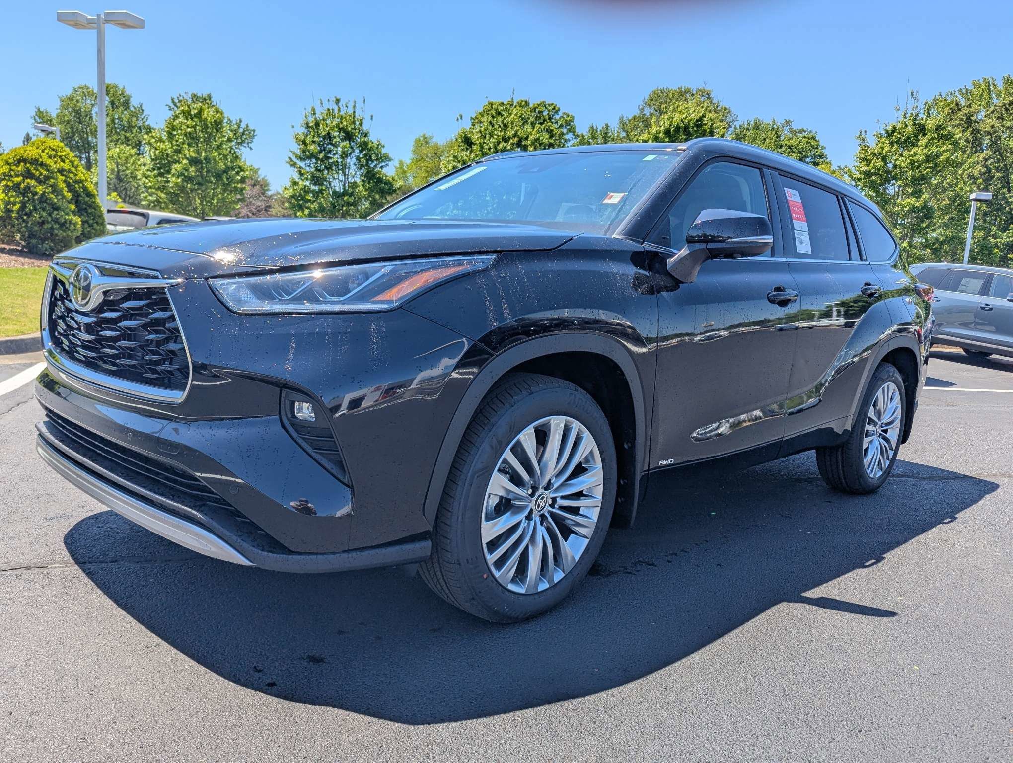 New 2026 Toyota Highlander Platinum AWD/4WD image 9
