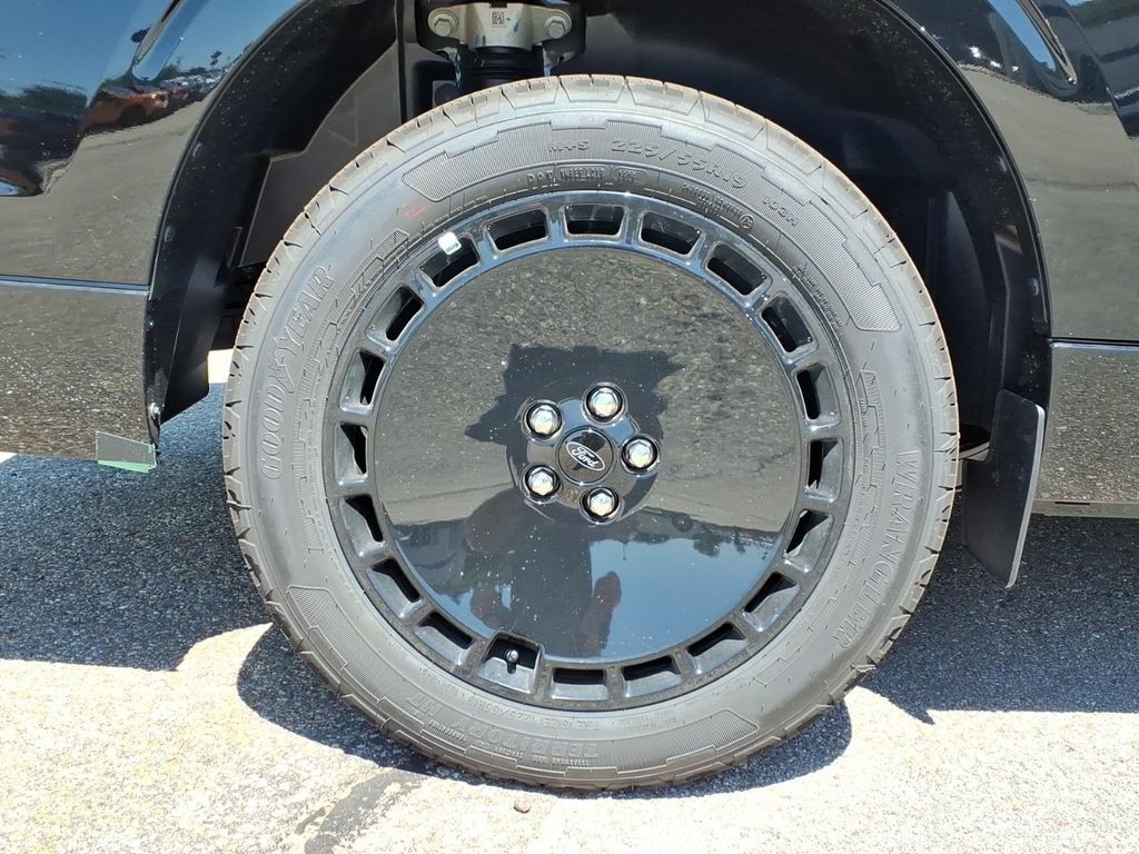 New 2026 Ford Maverick Lobo AWD/4WD image 9