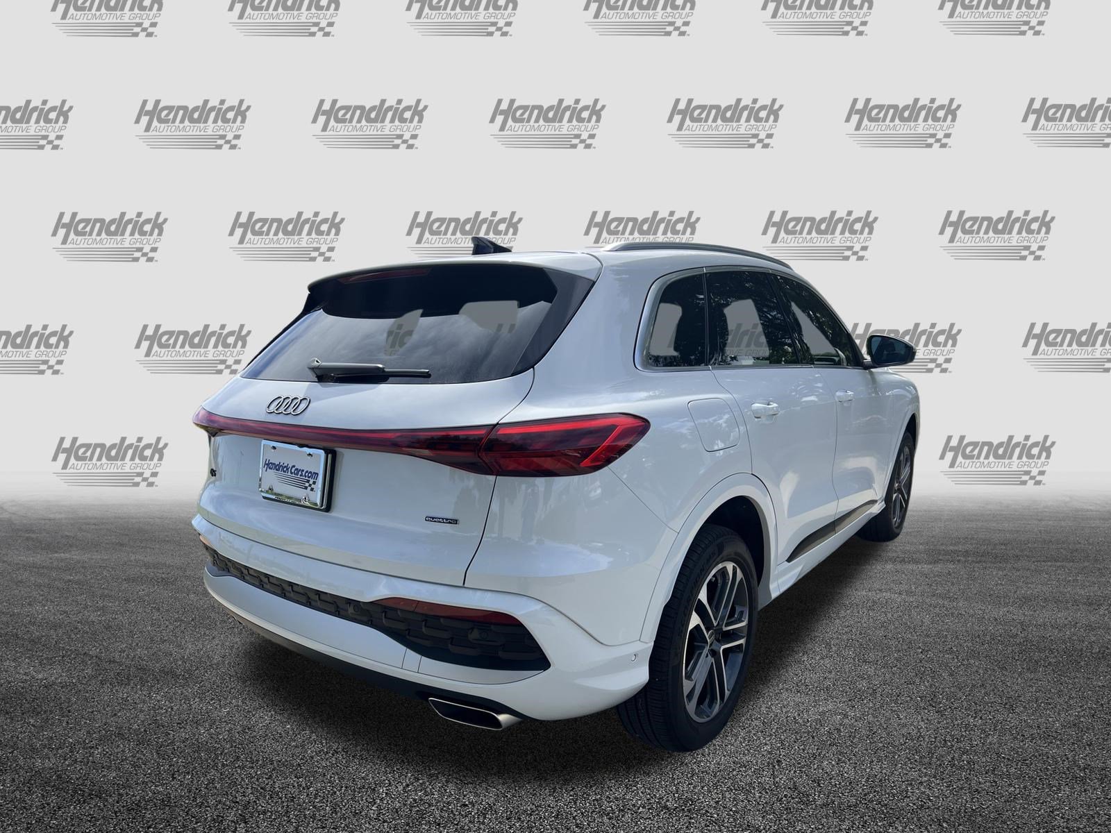 Used 2025 Audi Q5 Premium w/ Convenience Package AWD/4WD image 10