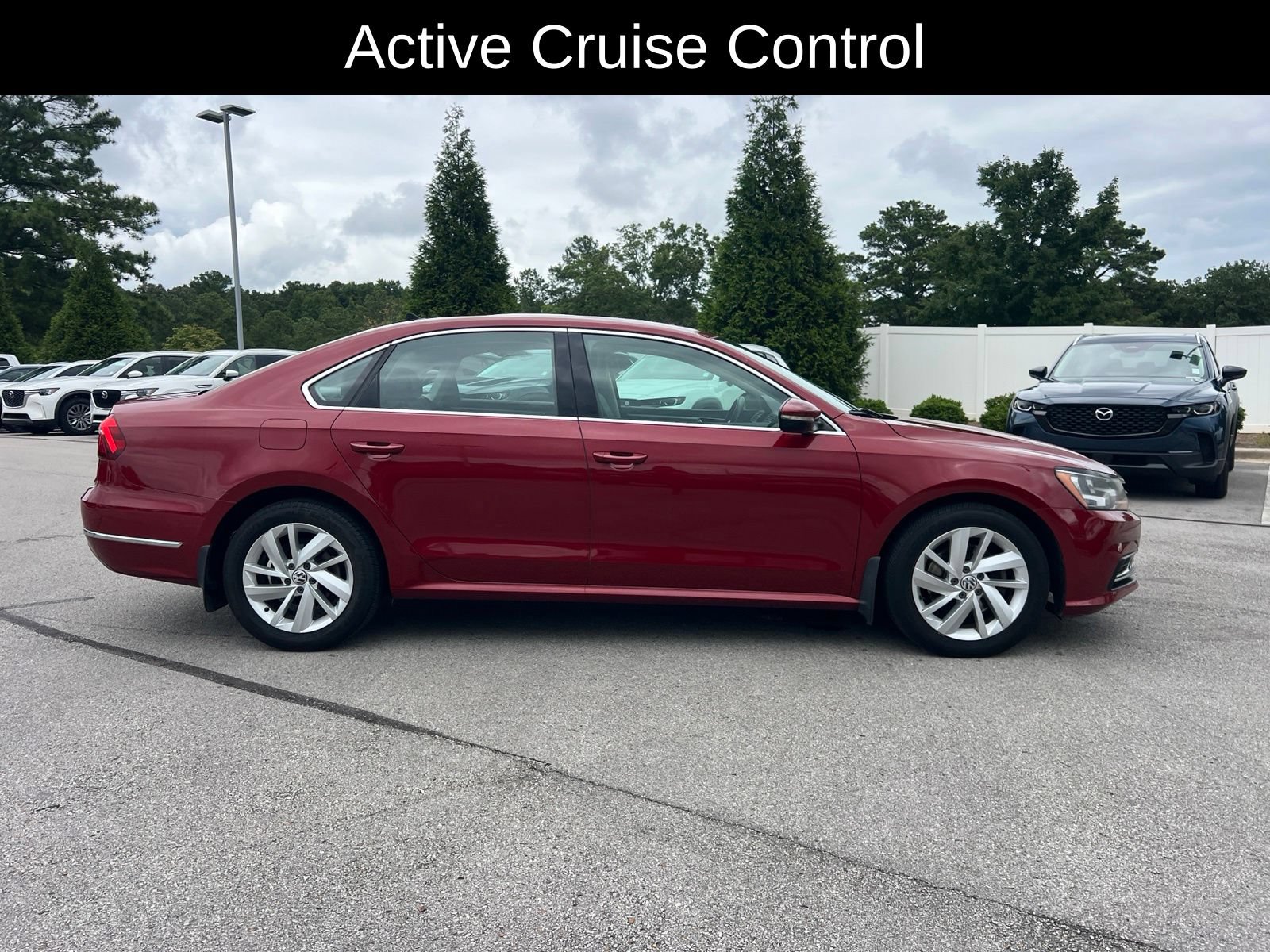 Used 2018 Volkswagen Passat 2.0T SE FWD image 11