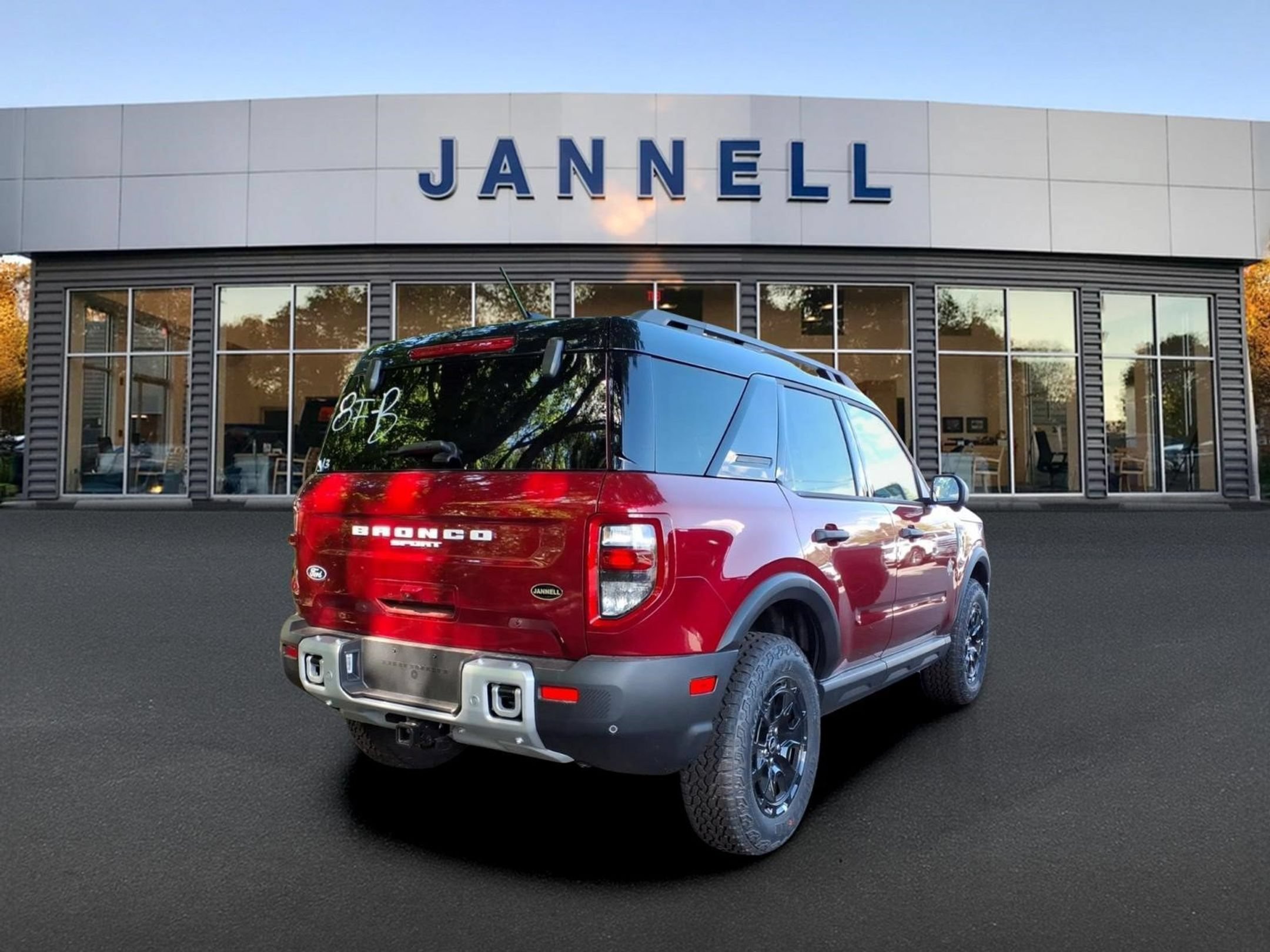 New 2026 Ford Bronco Sport Outer Banks w/ Sasquatch Outer Banks Package AWD/4WD image 3