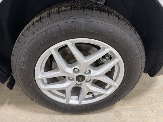 Used 2024 Ford Edge SEL w/ Convenience Package image 8