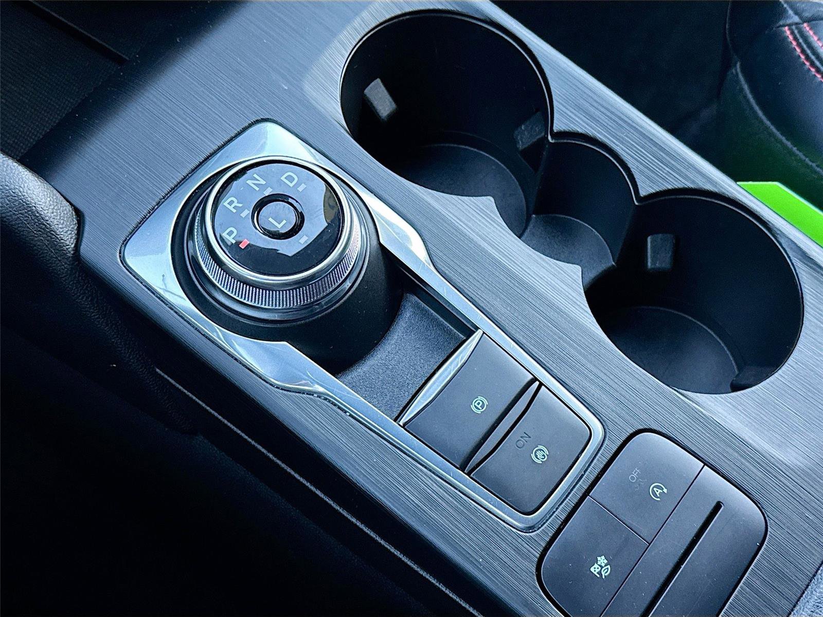 Used 2025 Ford Escape ST-Line Select image 16