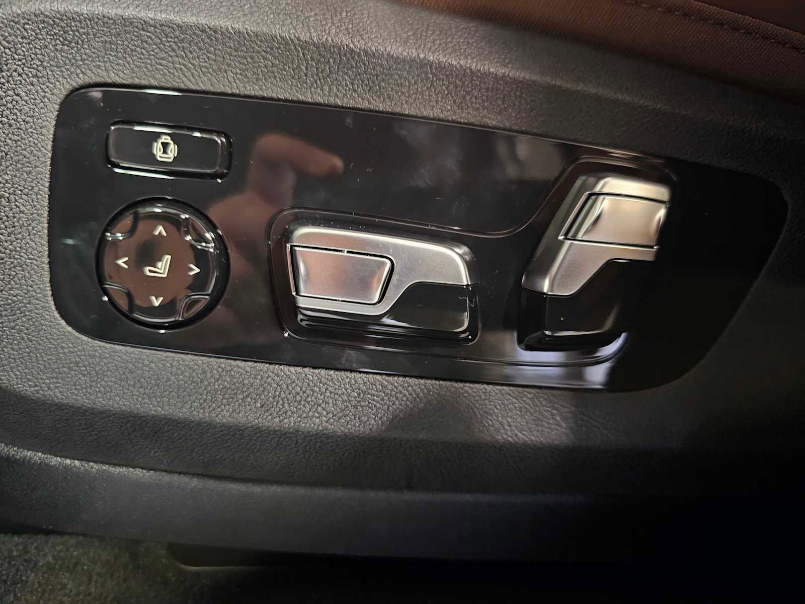 New 2026 BMW X5 xDrive40i w/ M Sport Package image 29