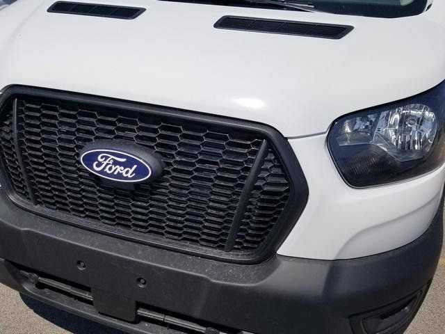 New 2026 Ford Transit 250 148 Medium Roof w/ Load Area Protection Package RWD image 16