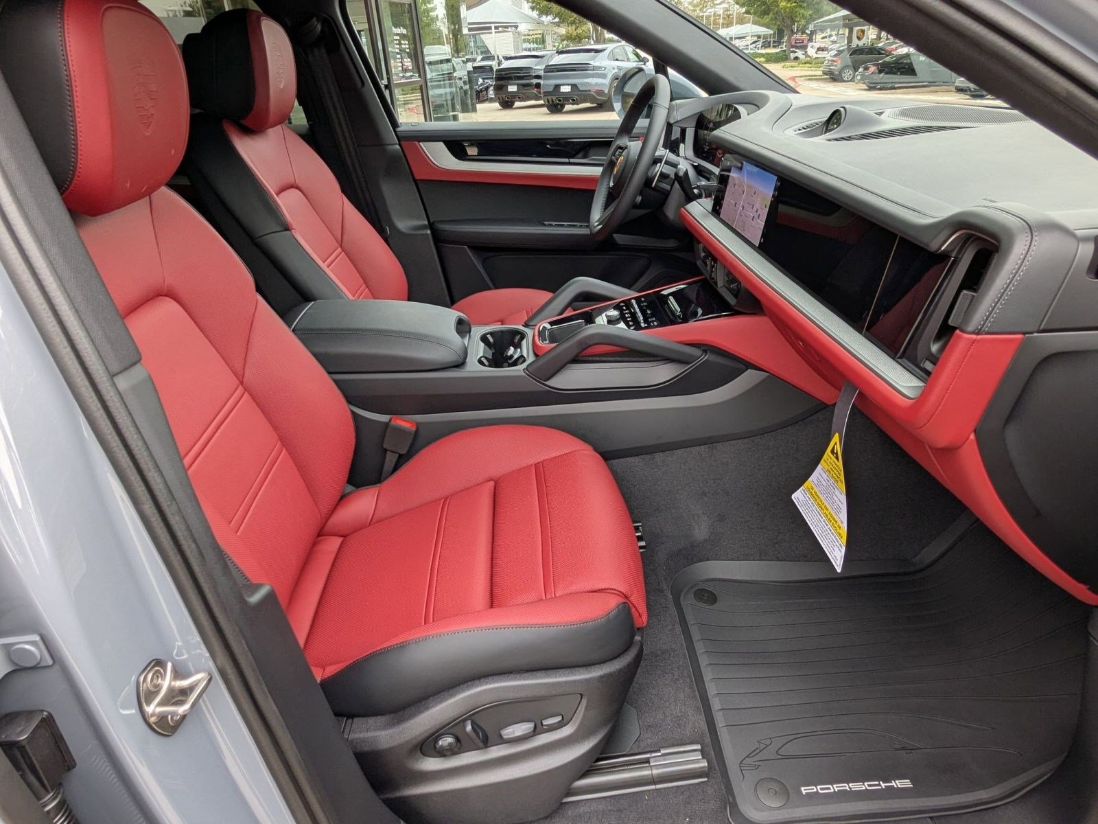 New 2026 Porsche Cayenne Coupe image 25