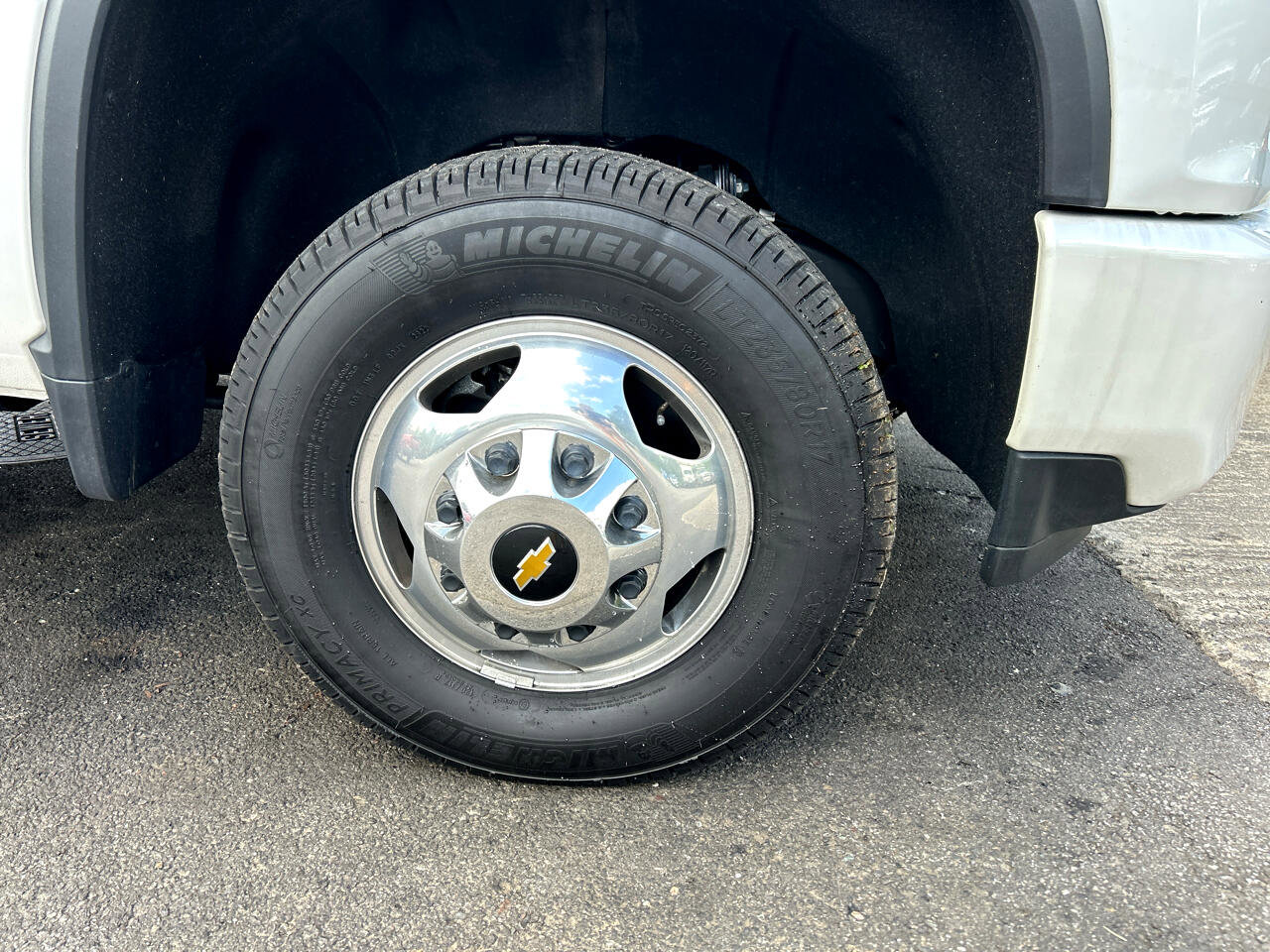 Used 2023 Chevrolet Silverado 3500 High Country image 22