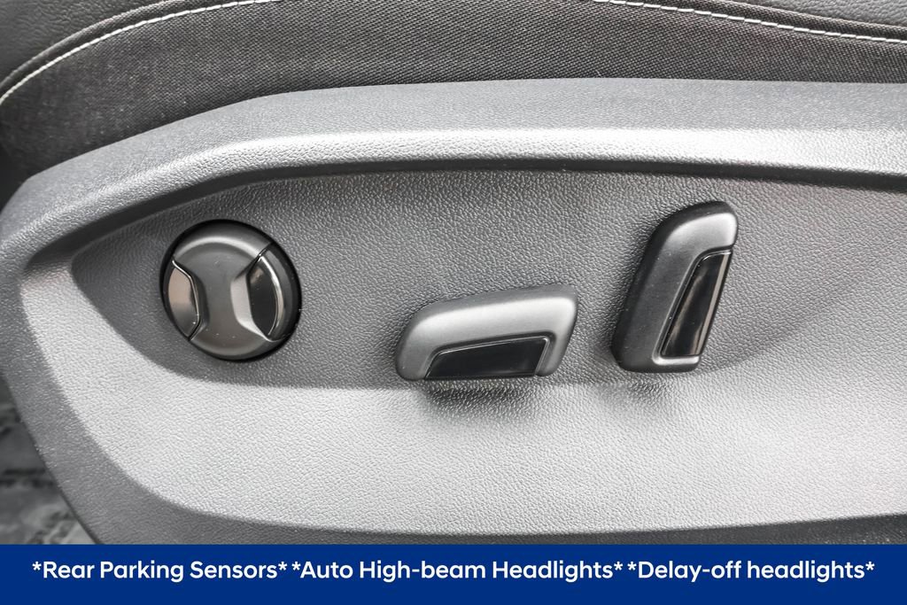 Certified 2023 Volkswagen Taos SEL AWD/4WD image 10
