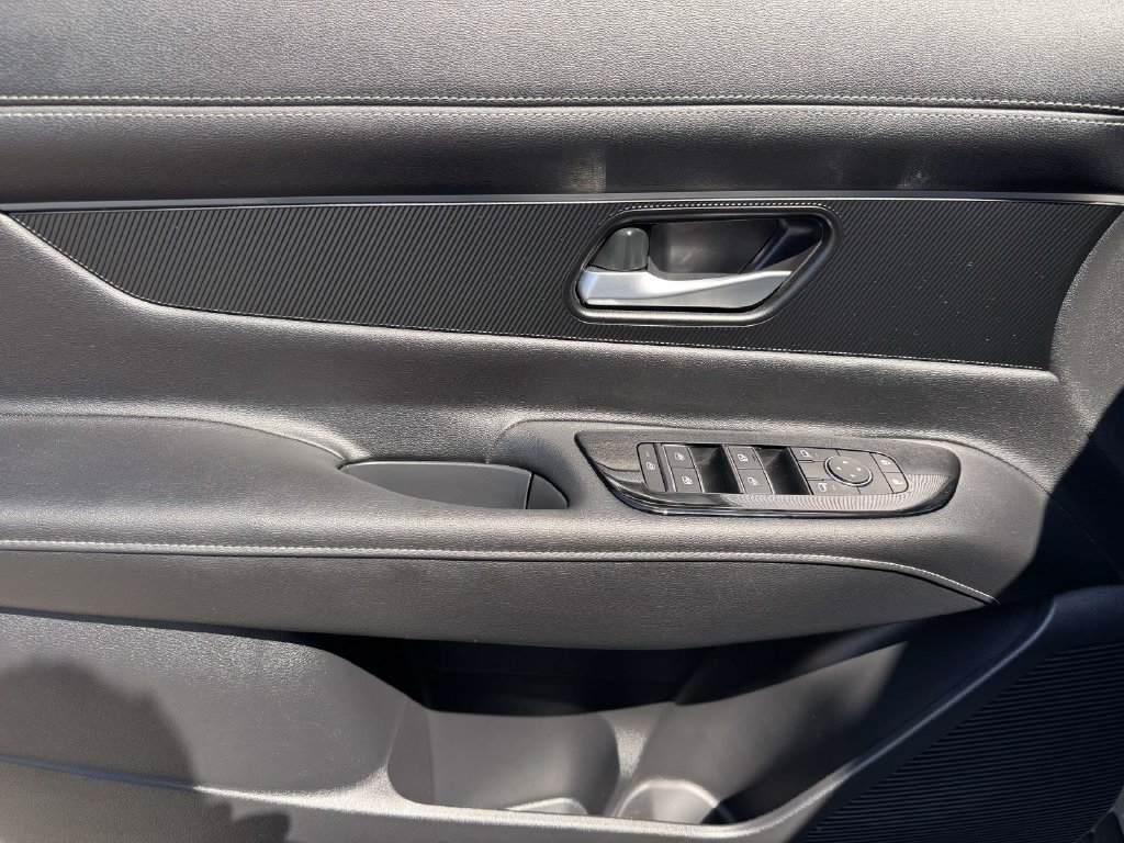 Certified 2025 Nissan Murano SV AWD/4WD image 17