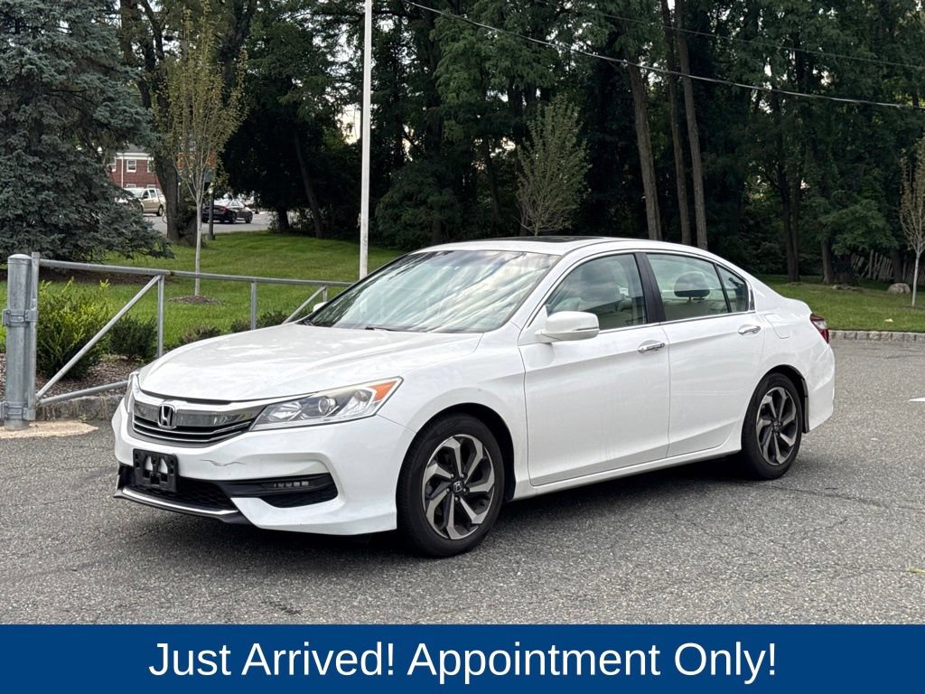 Used 2017 Honda Accord EX image 3