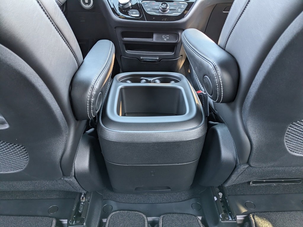 New 2026 Chrysler Voyager LX image 37