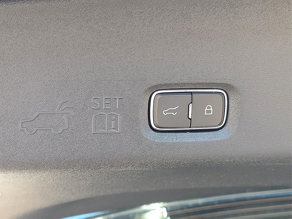 New 2026 Lincoln Navigator Premiere image 10