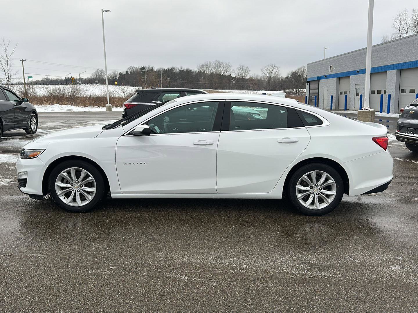 Used 2023 Chevrolet Malibu LT image 4