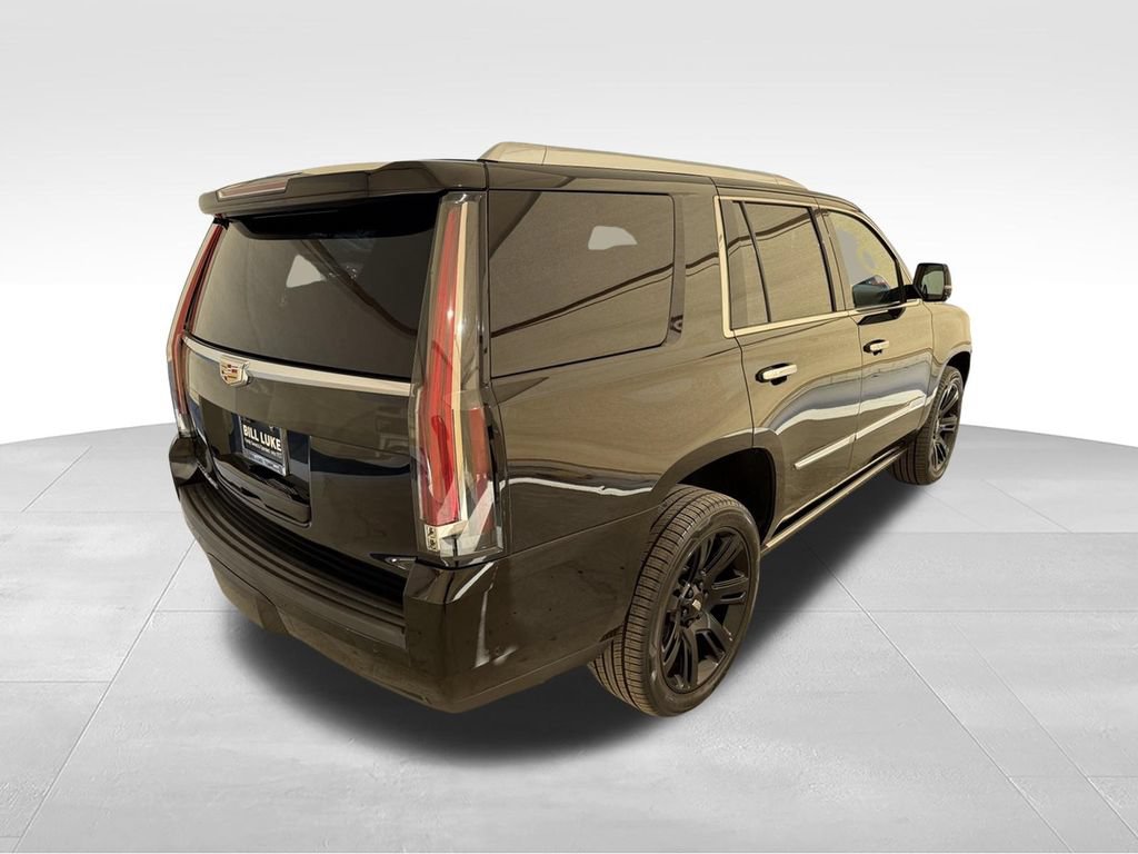 Used 2018 Cadillac Escalade Platinum AWD/4WD image 8
