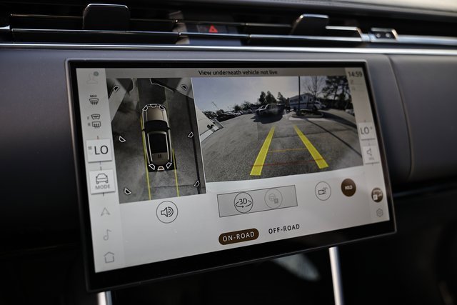 New 2025 Land Rover Range Rover SE image 45