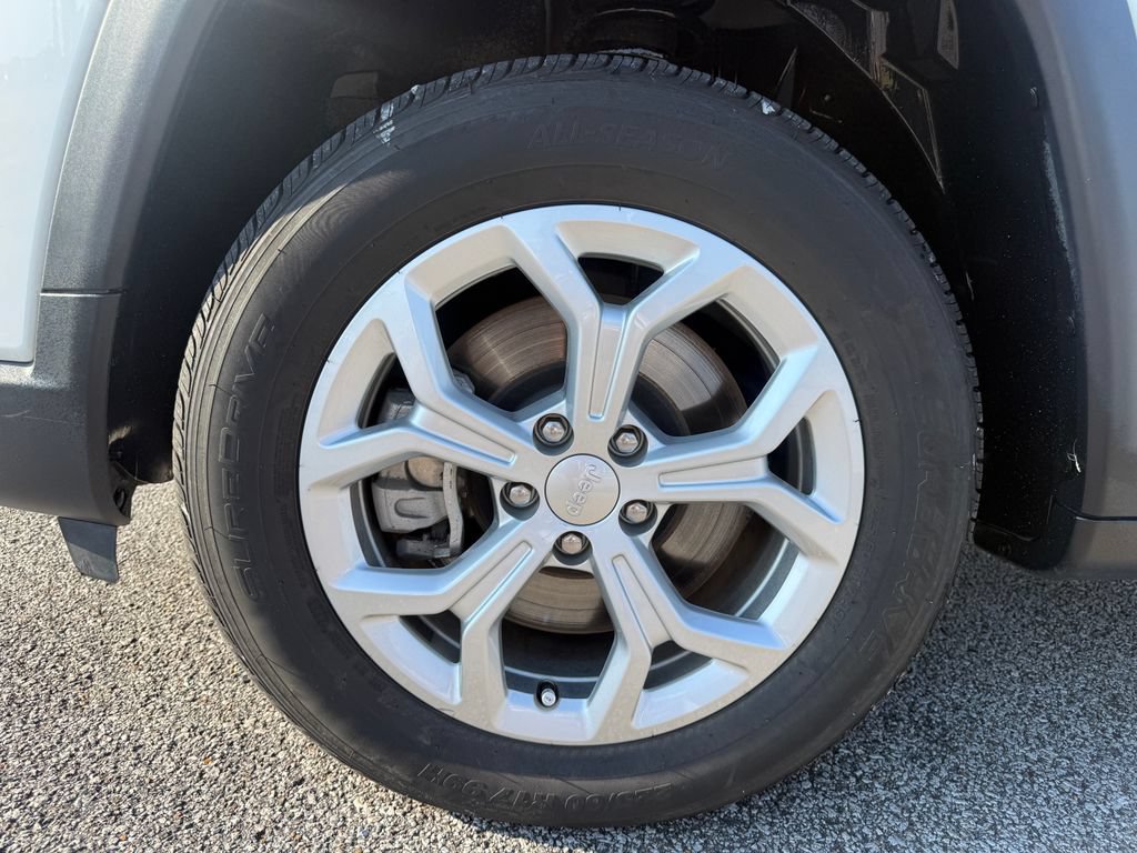 Used 2024 Jeep Compass Latitude AWD/4WD image 24