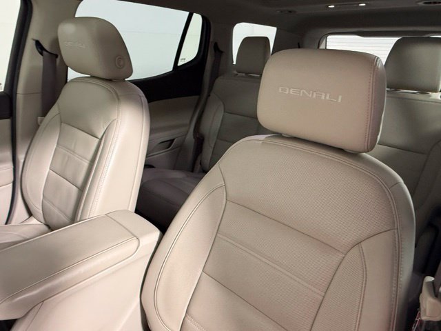 Used 2019 GMC Acadia Denali w/ Technology Package FWD image 34