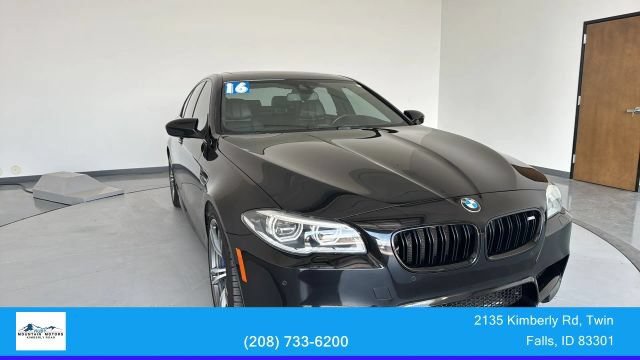 Used 2016 BMW M5 RWD image 30