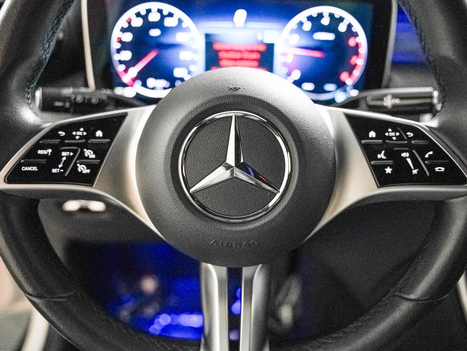 Certified 2024 Mercedes-Benz GLC 300 image 16