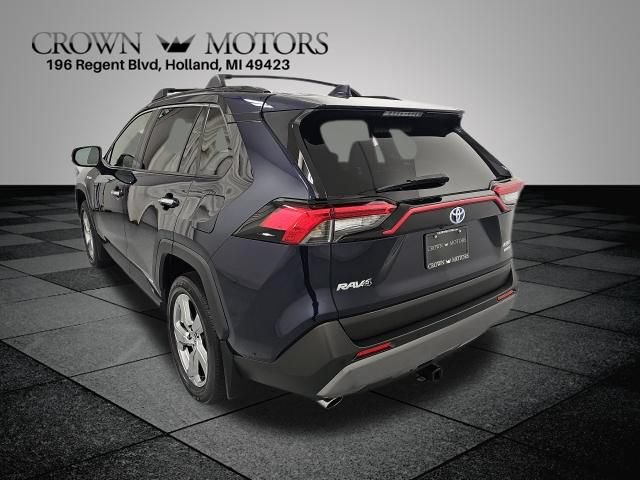Used 2020 Toyota RAV4 Limited AWD/4WD image 4