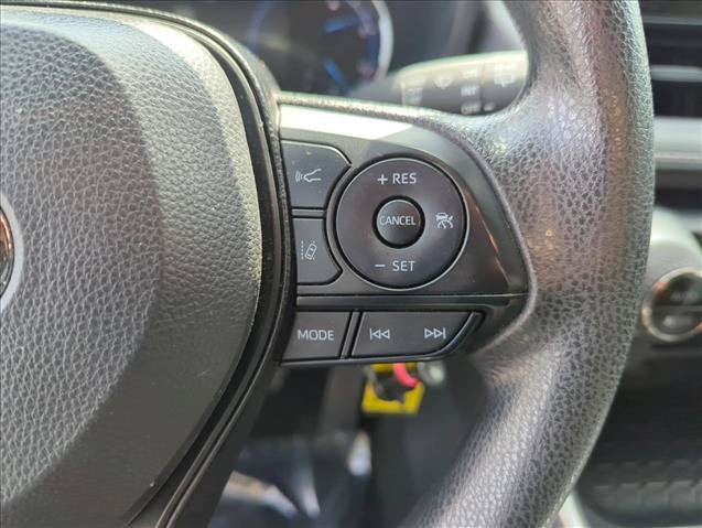 Certified 2025 Toyota RAV4 LE AWD/4WD image 15