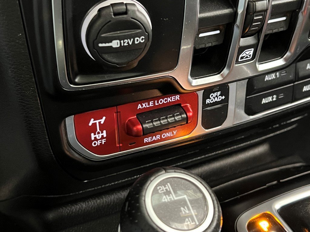 Certified 2022 Jeep Gladiator Mojave w/ LED Lighting Group image 37