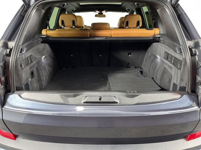 Used 2021 BMW X5 xDrive40i w/ Parking Assistance Package image 50