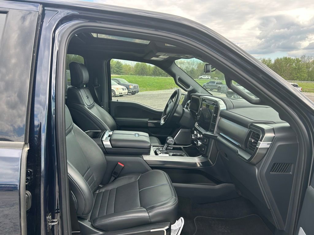 Used 2025 Ford F150 Platinum image 13