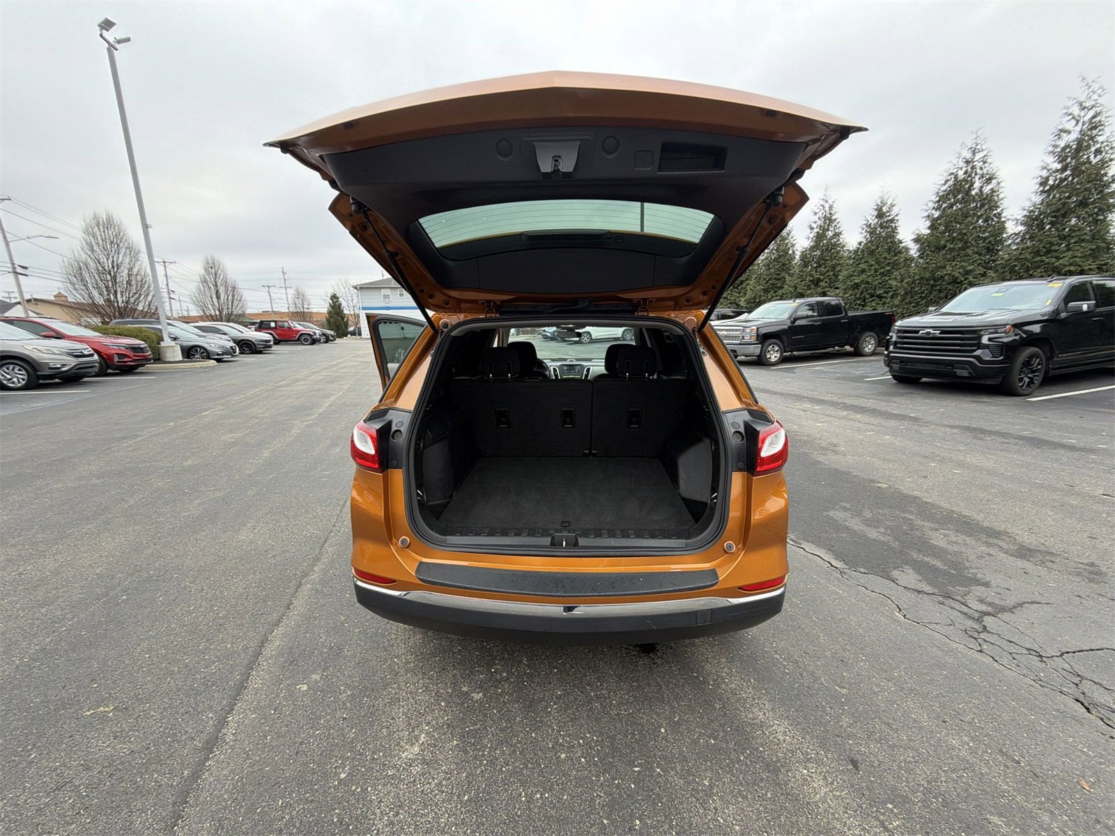 Used 2018 Chevrolet Equinox LS image 24