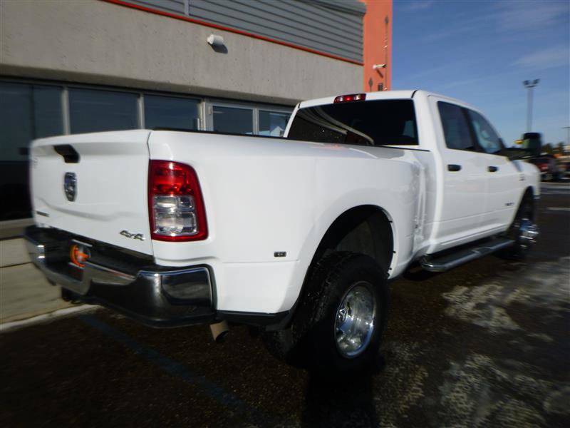 Used 2024 RAM 3500 Big Horn image 3