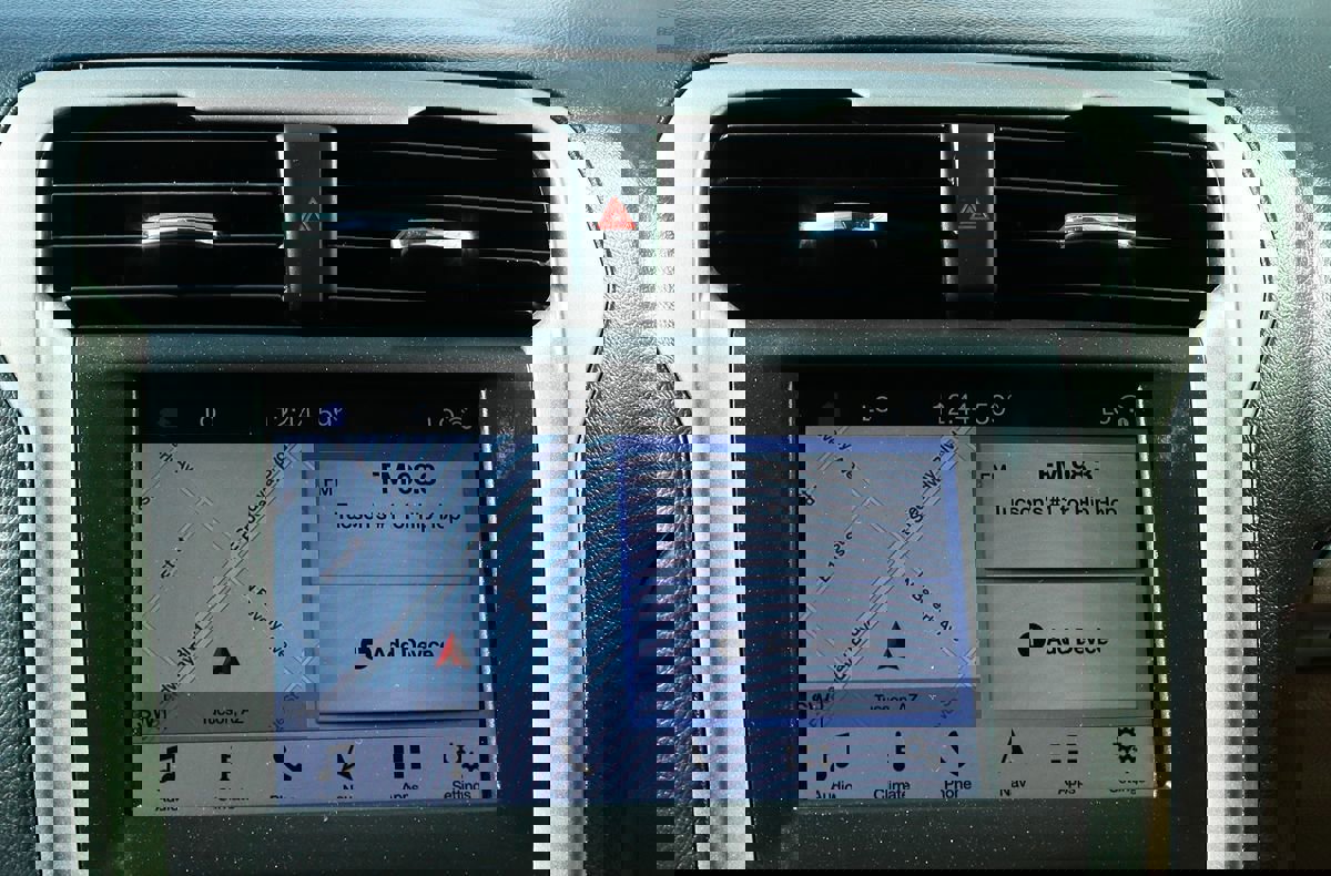 Used 2019 Ford Fusion SE image 44