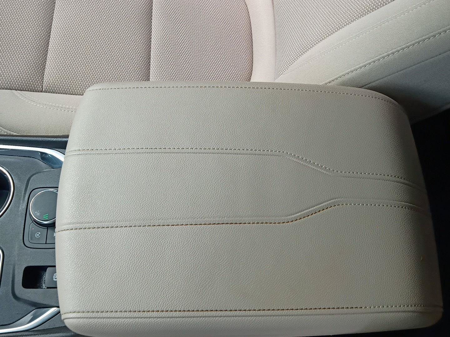 Used 2023 Chevrolet Traverse LS w/ Safety Package FWD image 17