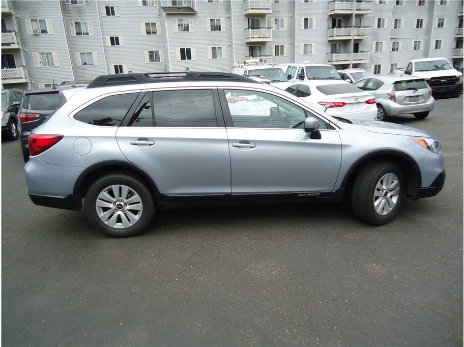 Used 2015 Subaru Outback 2.5i Premium AWD/4WD image 5