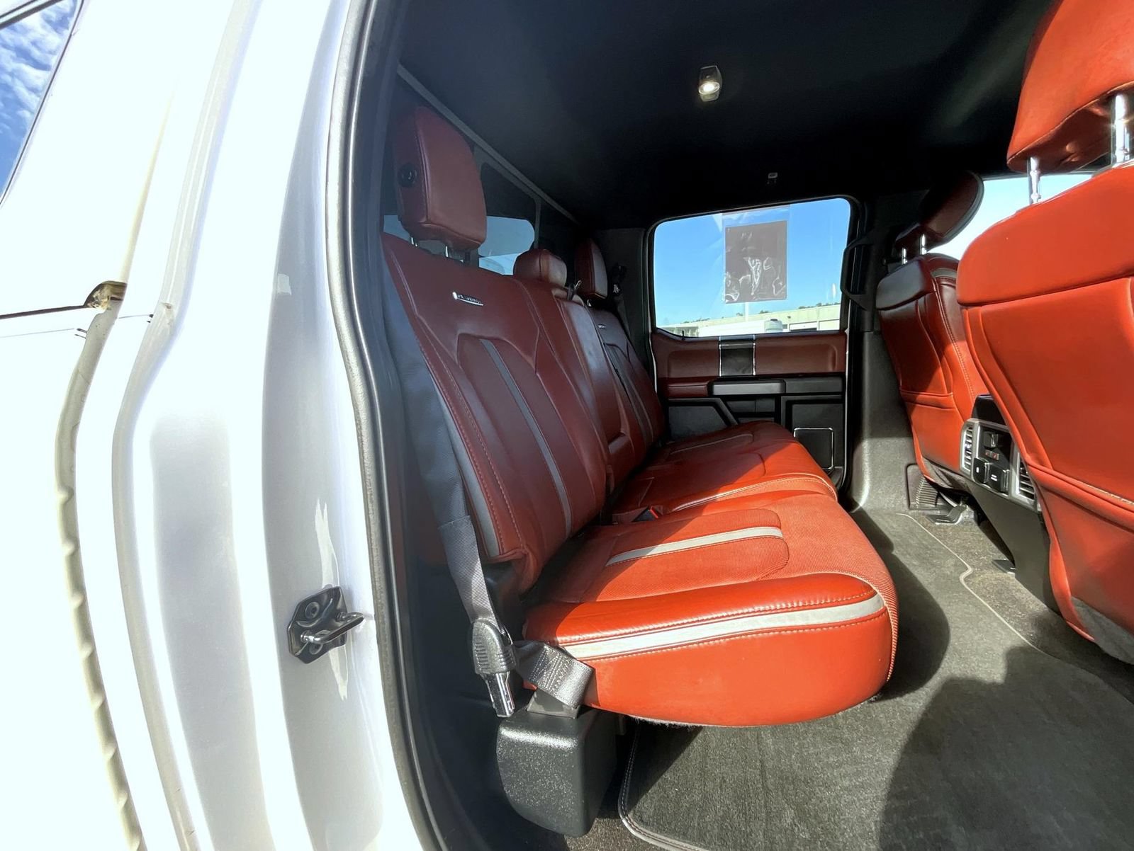 Used 2018 Ford F150 Platinum w/ Equipment Group 701A Luxury AWD/4WD image 23