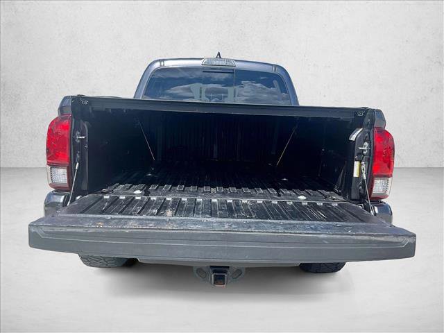 Used 2023 Toyota Tacoma SR5 AWD/4WD image 30