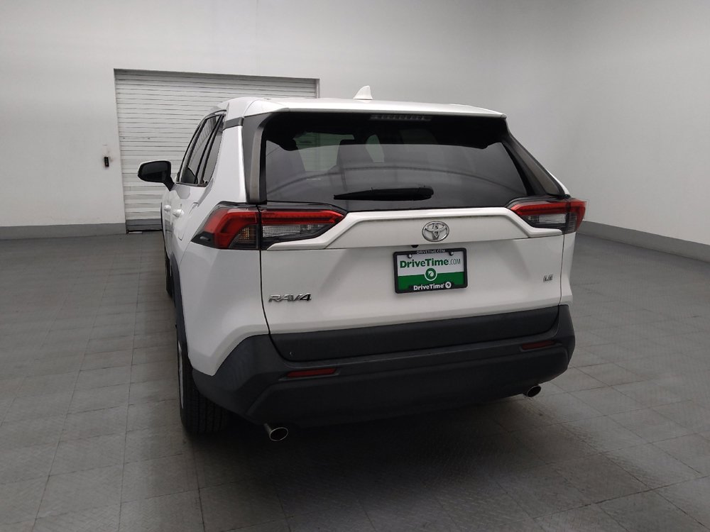 Used 2022 Toyota RAV4 LE FWD image 6