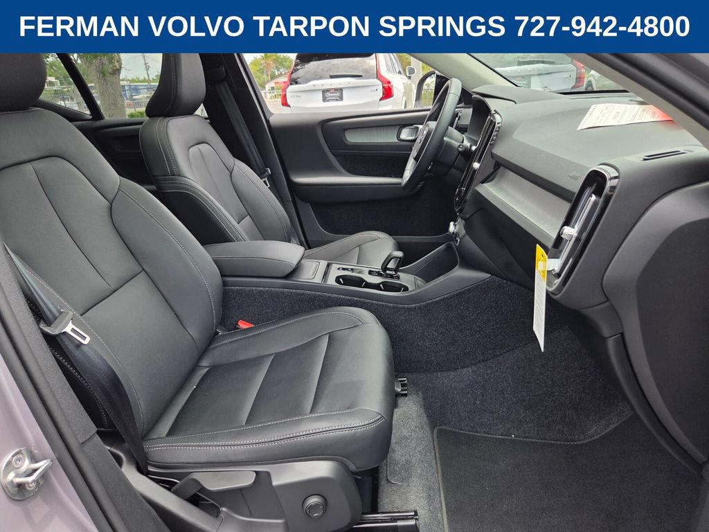 New 2026 Volvo XC40 B4 Core FWD image 20