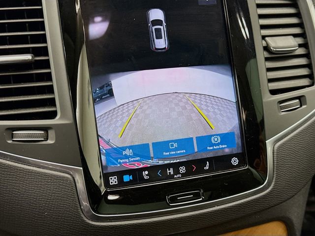 Used 2023 Volvo XC90 B6 Core w/ Climate Package image 15