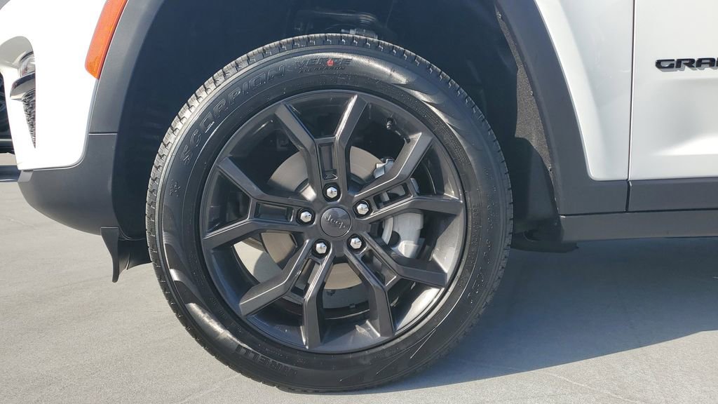 New 2025 Jeep Grand Cherokee Limited image 7