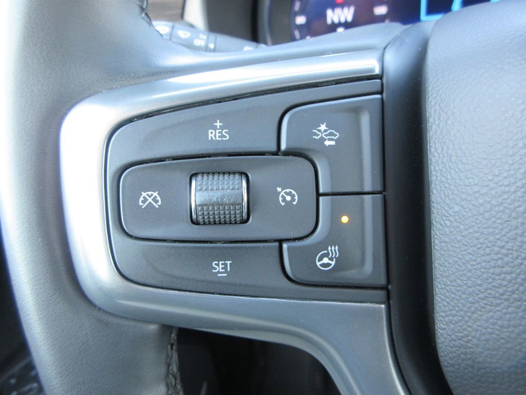 Certified 2024 Chevrolet Suburban Z71 w/ Luxury Package image 28