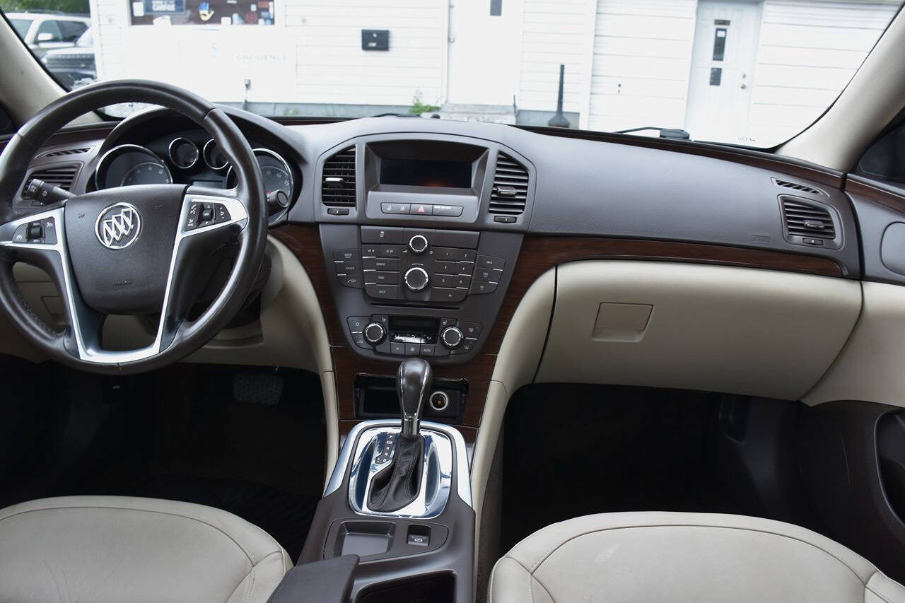 Used 2011 Buick Regal CXL FWD image 14