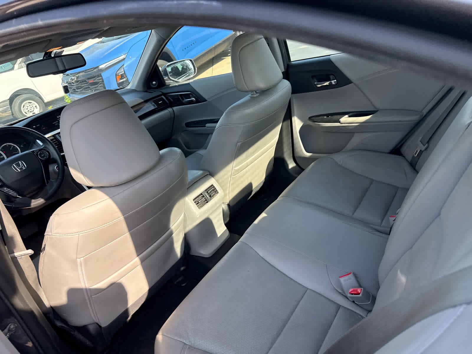 Used 2016 Honda Accord EX-L image 9