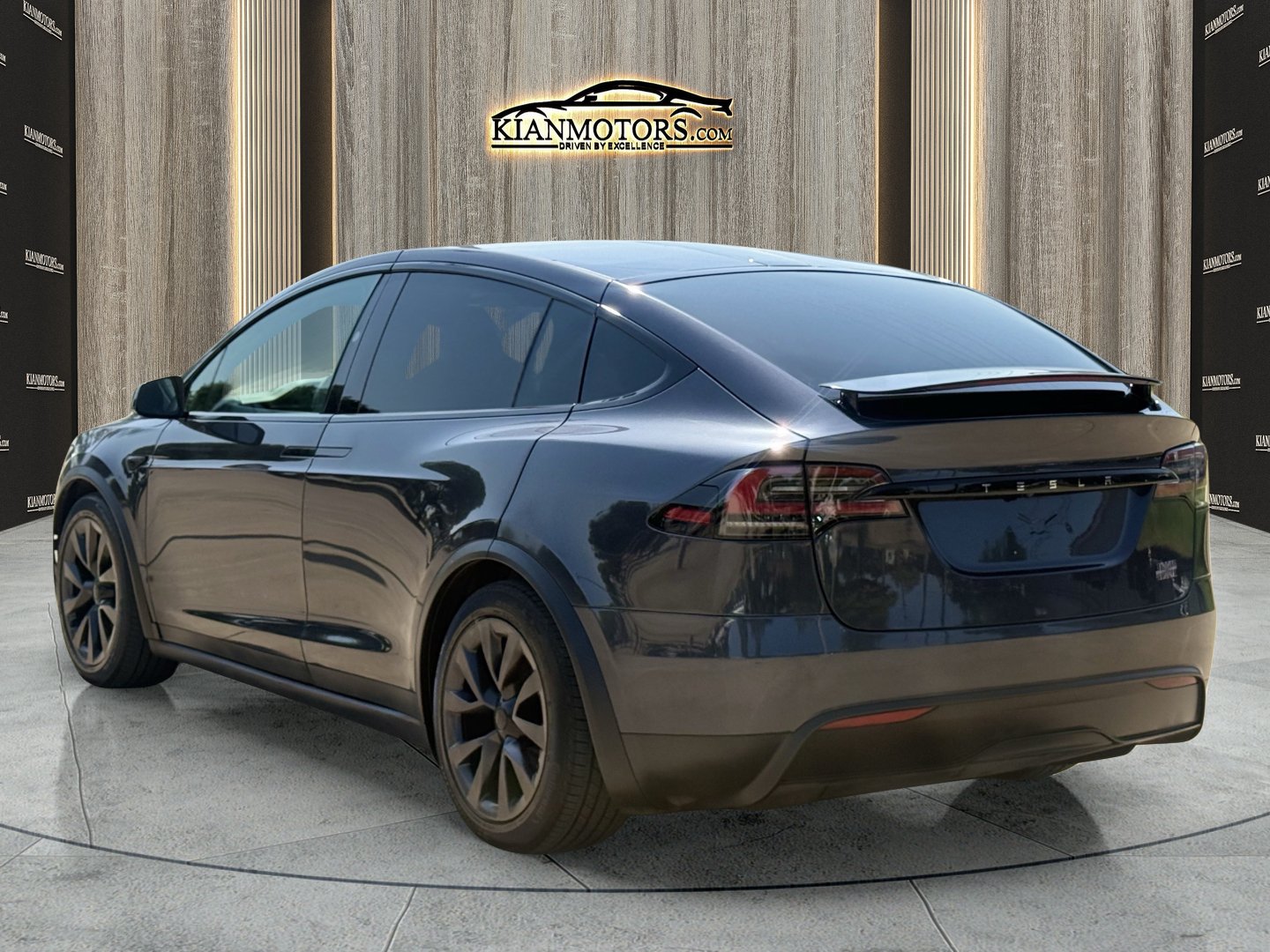 Used 2024 Tesla Model X Plaid AWD/4WD image 8