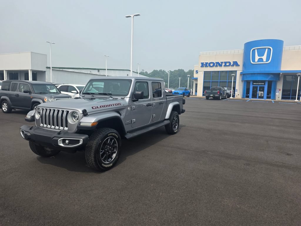 Used 2020 Jeep Gladiator Overland AWD/4WD image 7