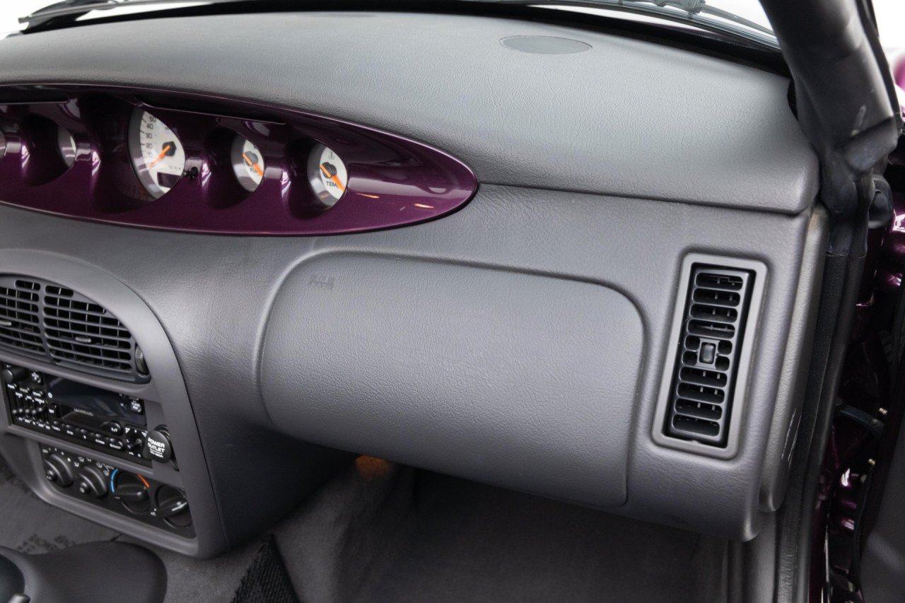 Used 1999 Plymouth Prowler RWD image 16